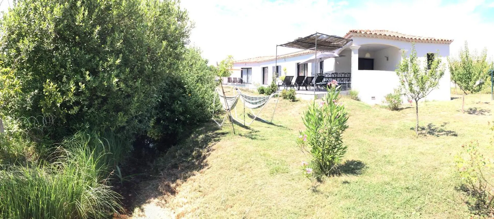 Holiday home Charming Family House With Pool Located At L'Isle Sur La Sorgue - Sleeps 8 Villa
