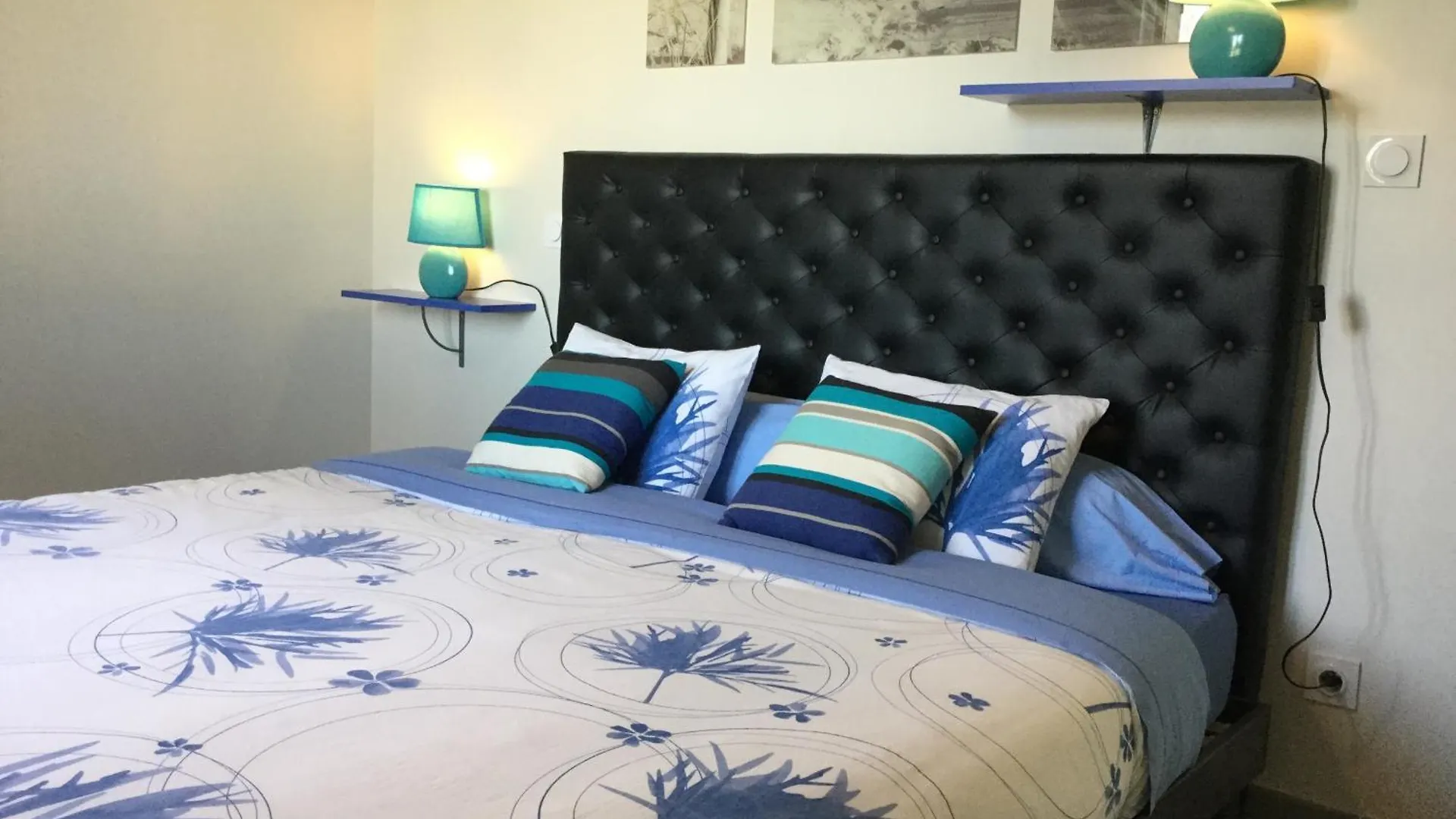 Charming Family House With Pool Located At L'Isle Sur La Sorgue - Sleeps 8 Villa Holiday home
